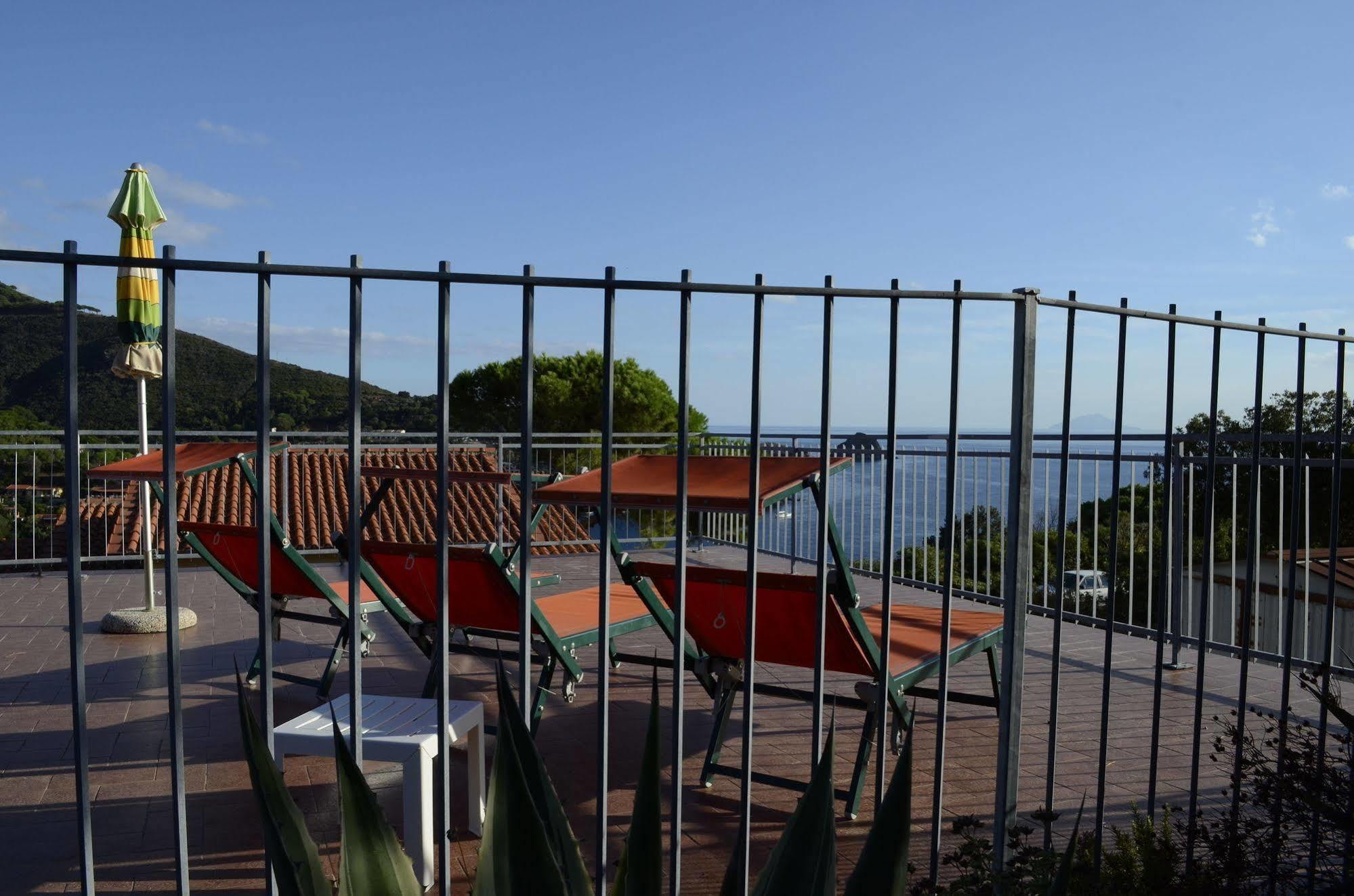 Hotel La Turistica Moricone Exterior foto